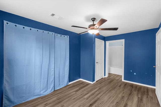 Building Photo - 657 E Commerce St