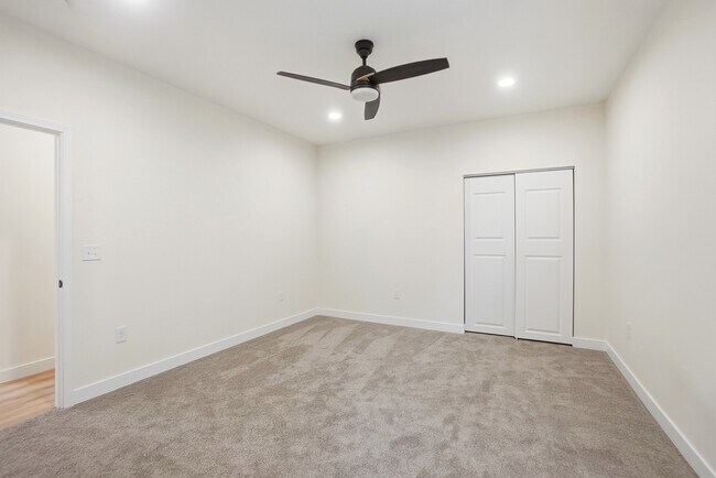 Building Photo - 412 St Clair Ave