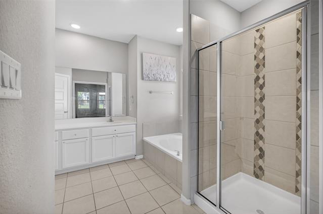 Building Photo - 5913 Pensby Dr