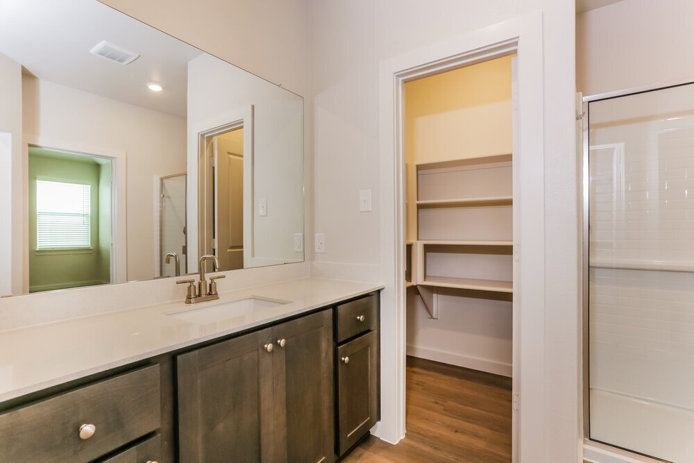 Building Photo - 208 Julian Davis Dr
