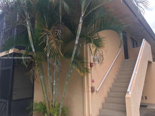 Building Photo - 5855 Washington St