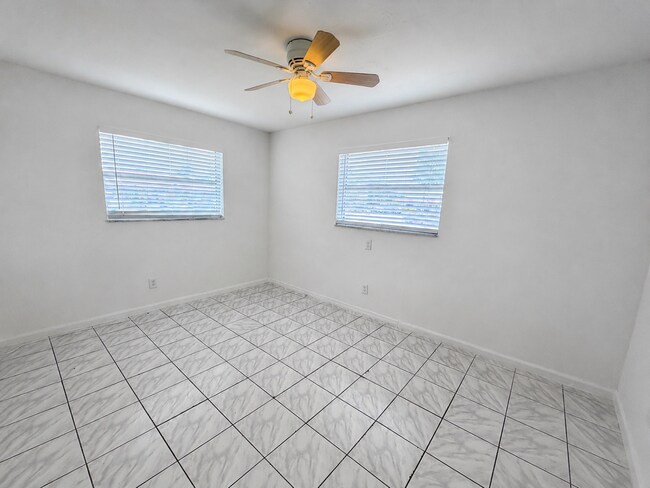 Building Photo - 530 NW 35th St