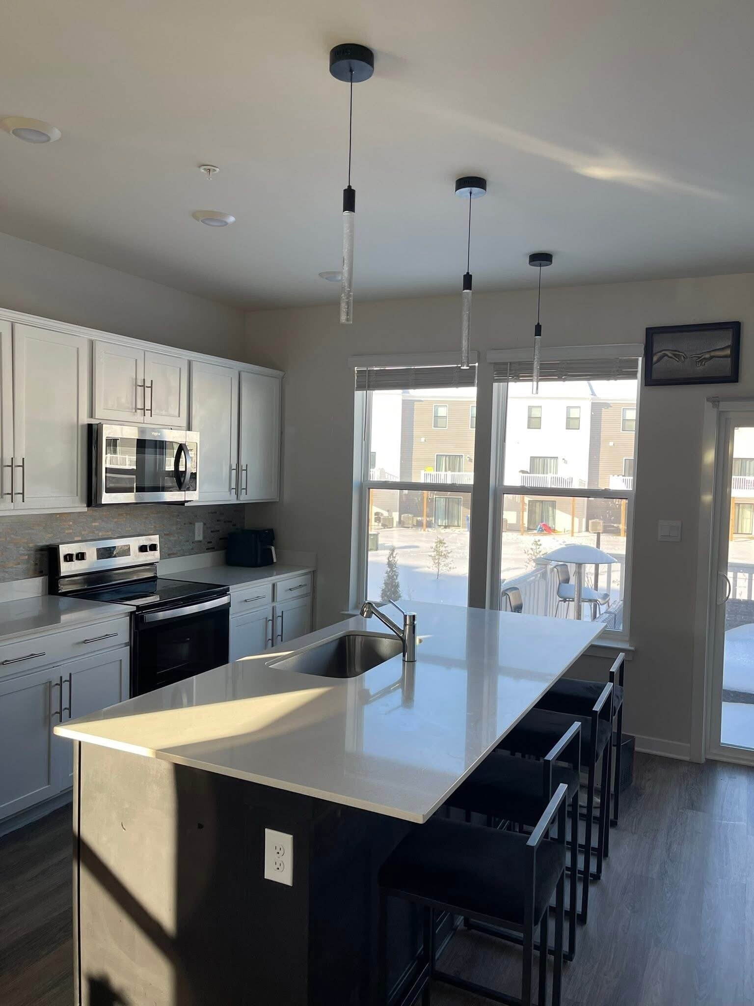 Building Photo - 351 Soft Rush Ln