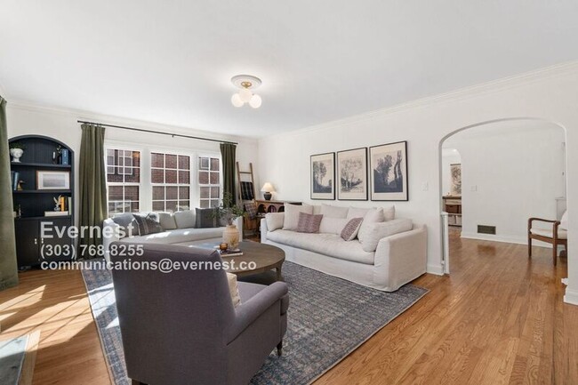 Building Photo - 425 S Alcott St