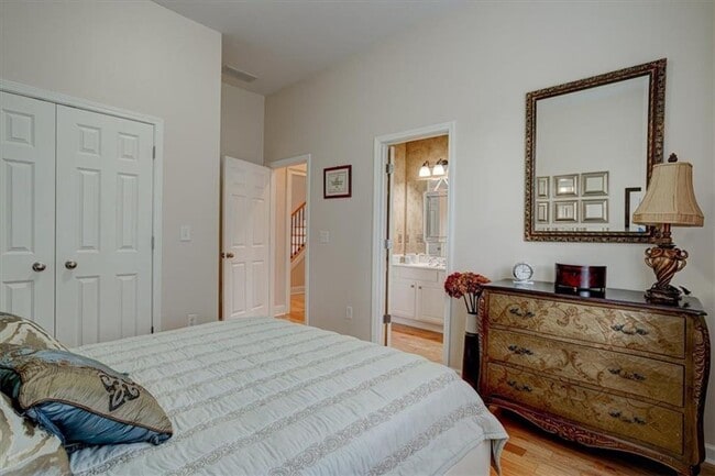 Building Photo - 5962 Spalding Park Pl