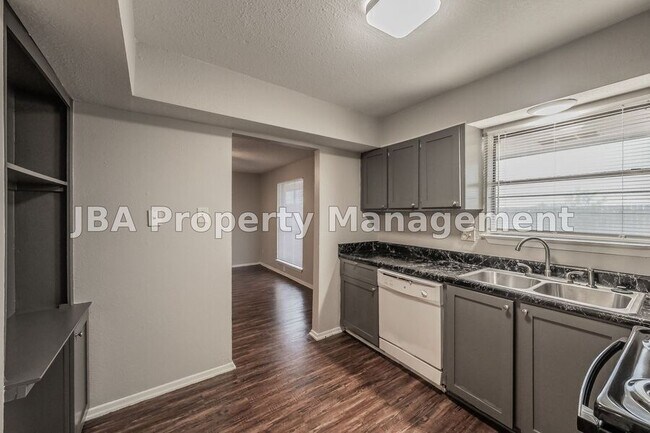 Building Photo - 1770 Farleigh Ct