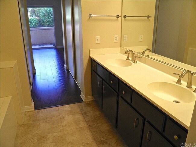 Building Photo - 50 Abrigo-