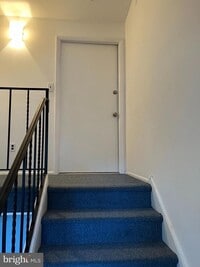 Building Photo - 374 Saybrook Ln