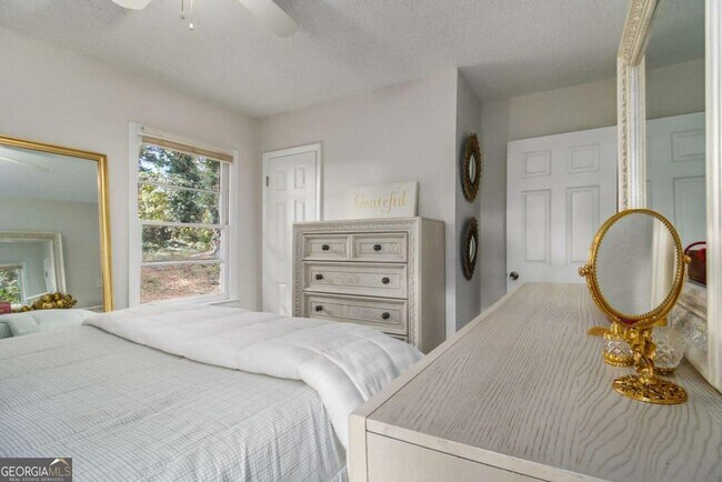 Building Photo - 3367 Misty Valley Rd