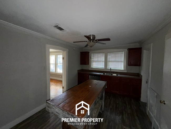 Building Photo - 3660 Douglass Ave