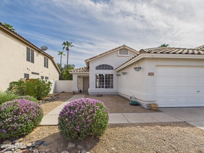 Building Photo - 7125 W La Senda Dr