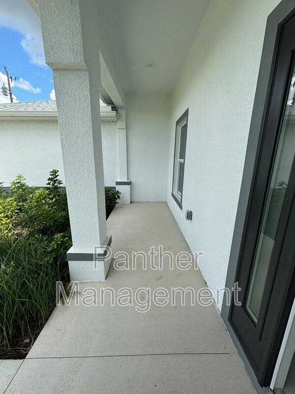 Building Photo - 3118 NW 18th Terrace