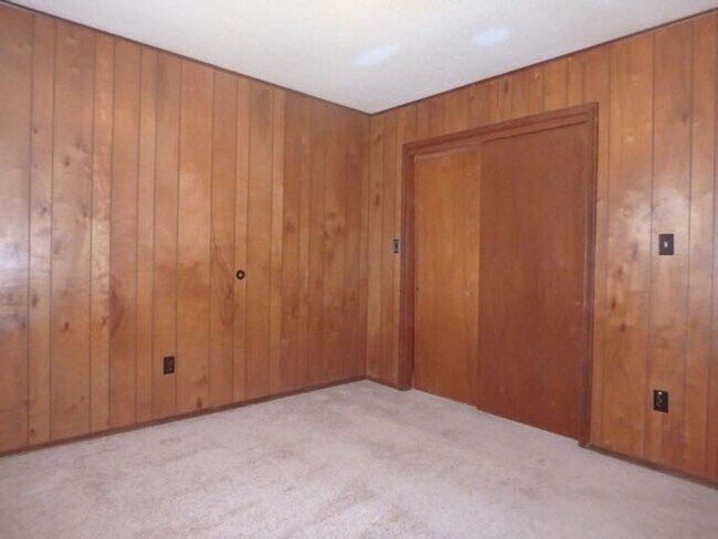 Building Photo - 3417 Bonny Linn Dr