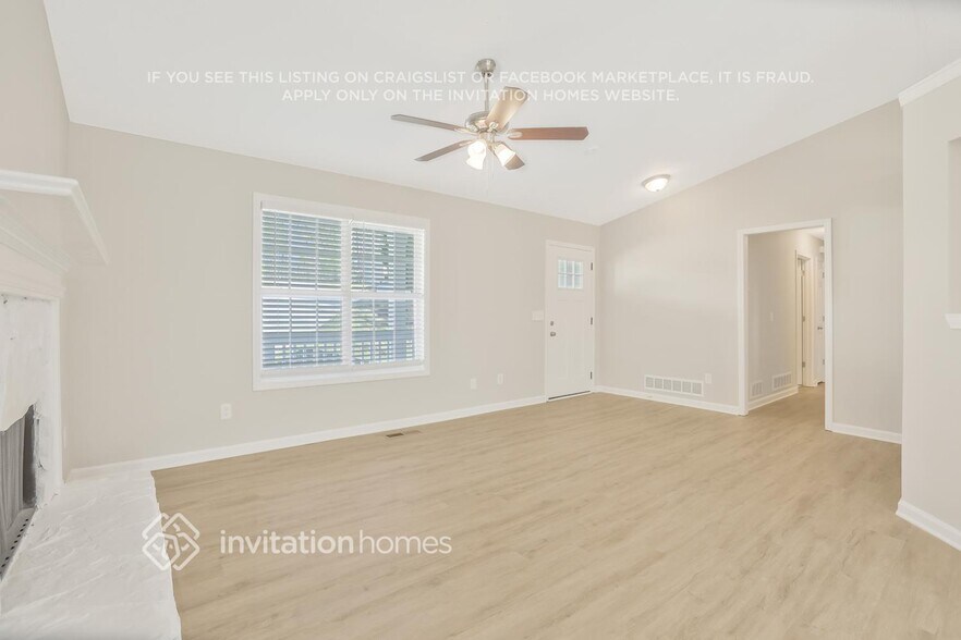 Building Photo - 387 Tuscany Trce