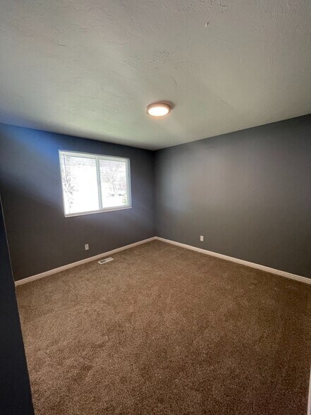 Building Photo - 2861 Cayenne Dr