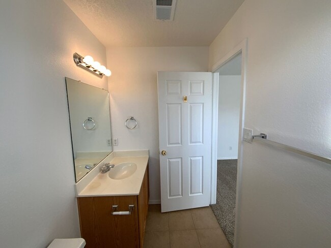 Building Photo - 3 Bedroom Single Story Home Available in Ventana Ranch Near Irving Blvd NW & Universe Blvd NW!