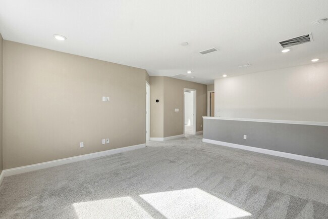 Building Photo - 216 Santorini Ct