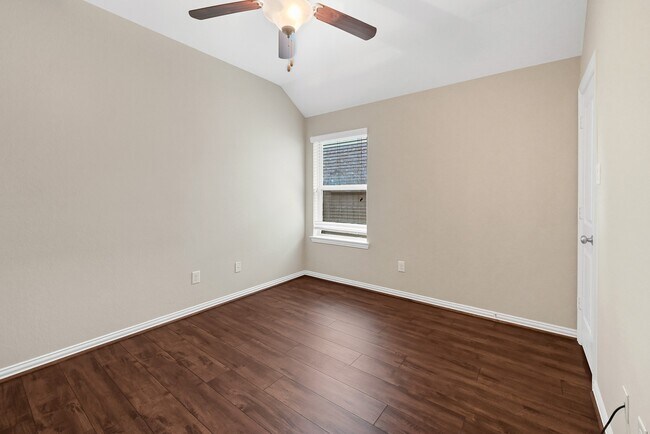 Building Photo - 13810 Rosemere Ln