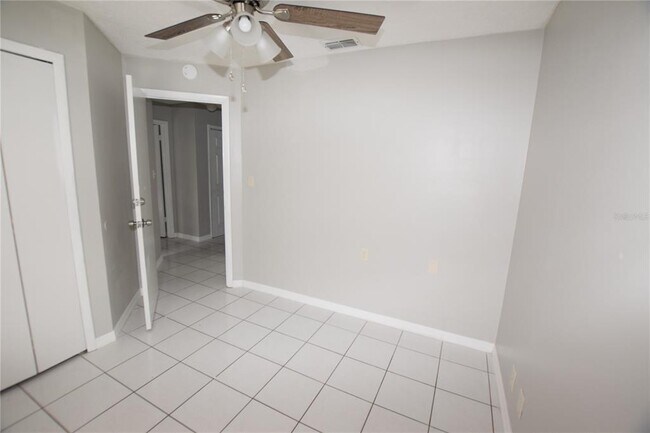Building Photo - 1023 Cranberry Dr