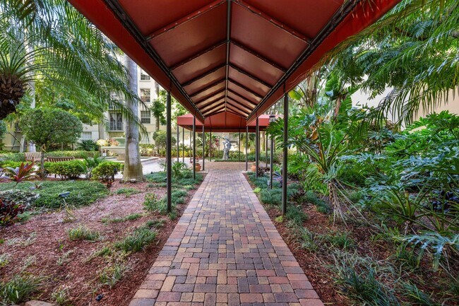 Building Photo - 651 Okeechobee Blvd