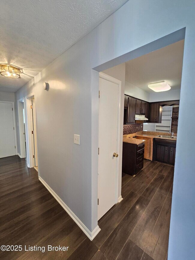 Building Photo - 9313 Le Beau Ct