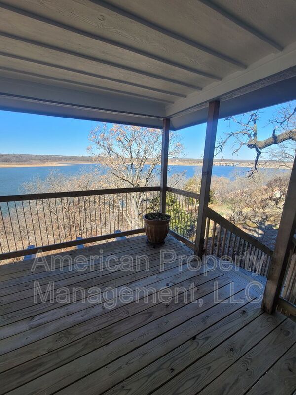 Building Photo - 121 N Salt Creek Dr