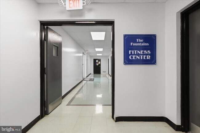 Building Photo - 301 N Beauregard St