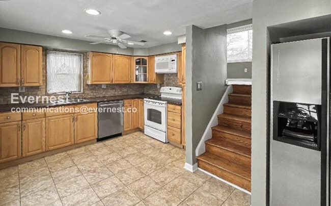 Building Photo - 1303 Brice St