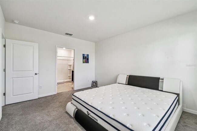 Building Photo - 33635 Field Maple Lp