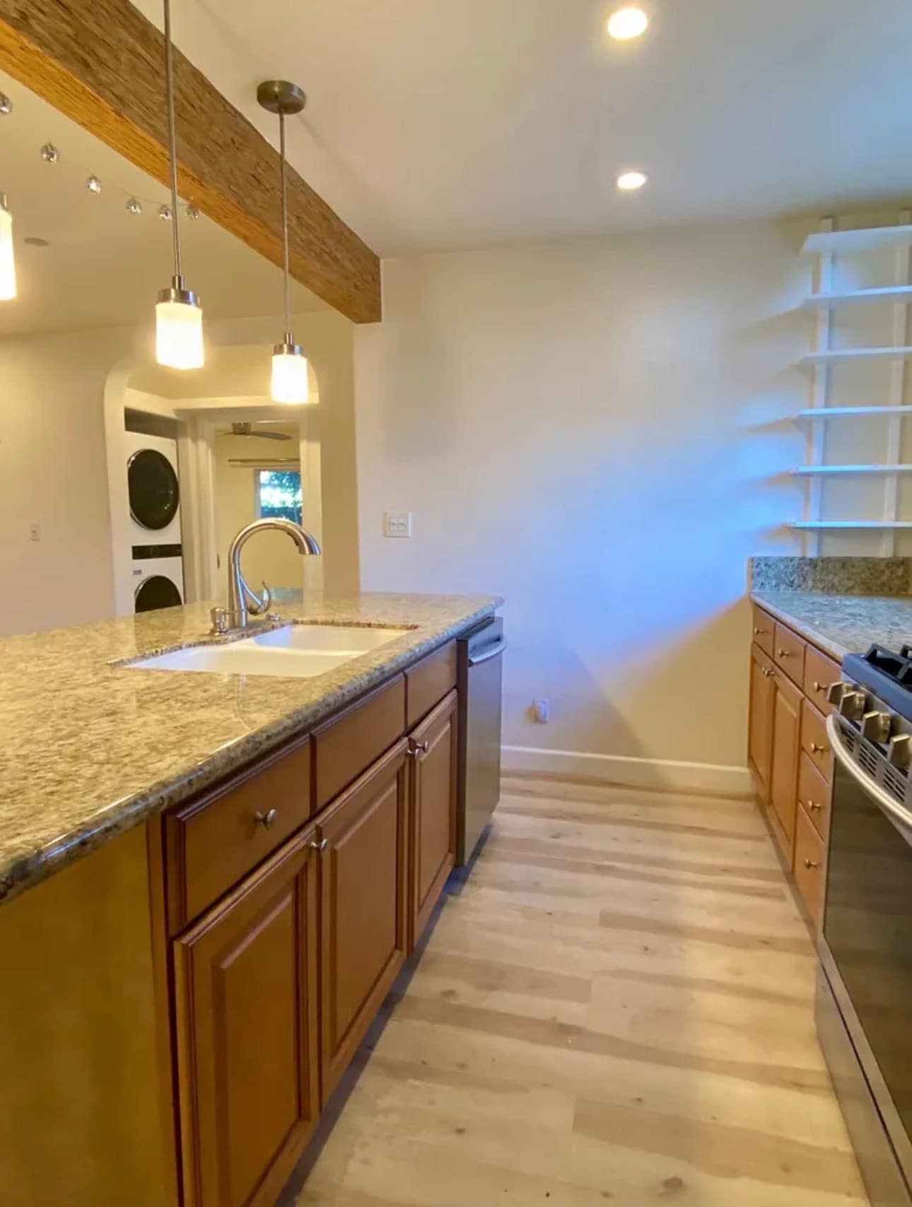 Building Photo - 538 Brooks Ave