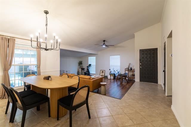 Building Photo - 5000 Latham Dr