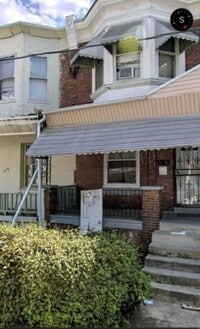 Building Photo - 2 Bedroom 1 Bathroom House for Rent