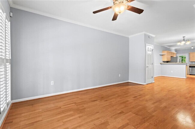 Building Photo - 3675 Peachtree Rd NE