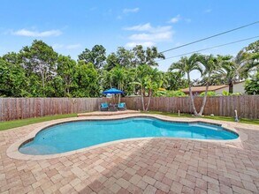 Building Photo - 4868 Canal Dr