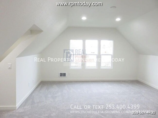 Primary Photo - 703 S. Ainsworth-D