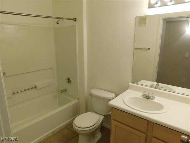 Primary Photo - 950 Seven Hills Dr