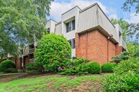 Building Photo - AVAILABLE NOW!!! Bolinwood condo available...