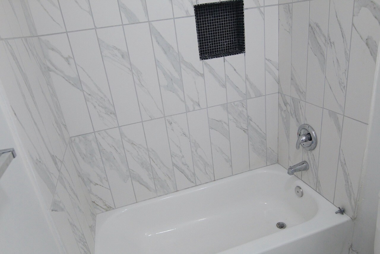 Building Photo - 3247 W Century Blvd