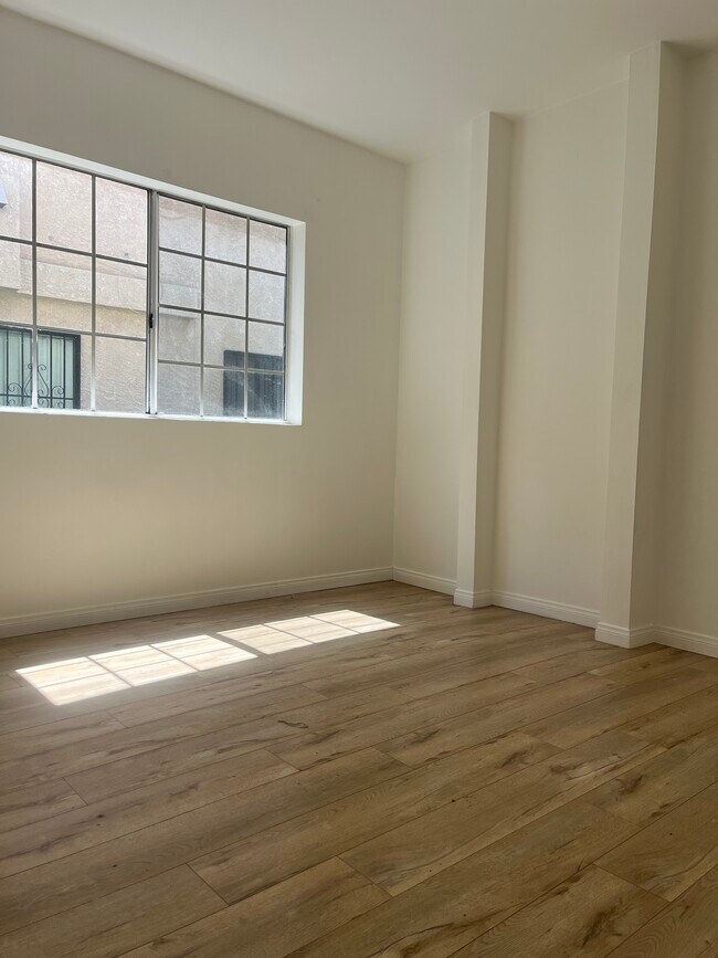 Building Photo - Griffin Apartments