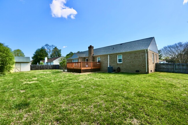Building Photo - Ranch Home - Red Mill Farm - Available 11-...