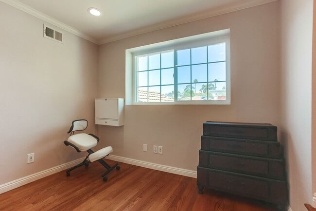 Building Photo - 10730 Carillon Ct