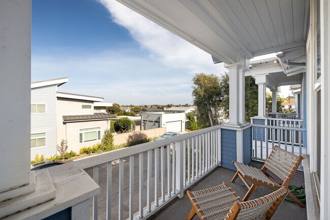 Building Photo - 231 Aviation Pl