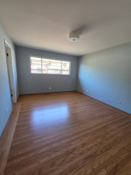 Building Photo - 827 Norvell St
