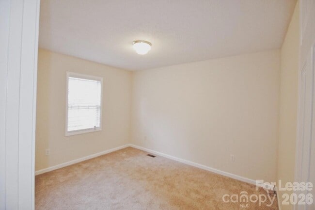 Building Photo - 5139 Silver Tree Trail