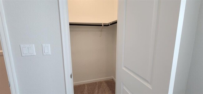 Building Photo - 112 Los Olives Ln