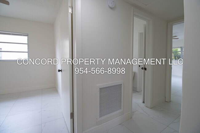 Building Photo - Ask About Our Specials! Beautifully Updated 2/1- Pool- Dishwasher- Large Kitchen- Lots of Storage