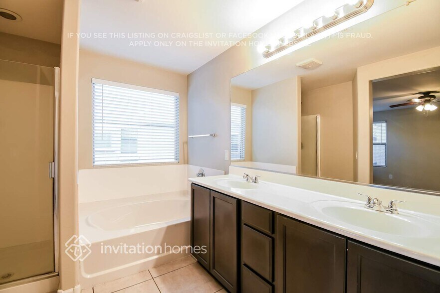 Building Photo - 1404 S Ponderosa Dr