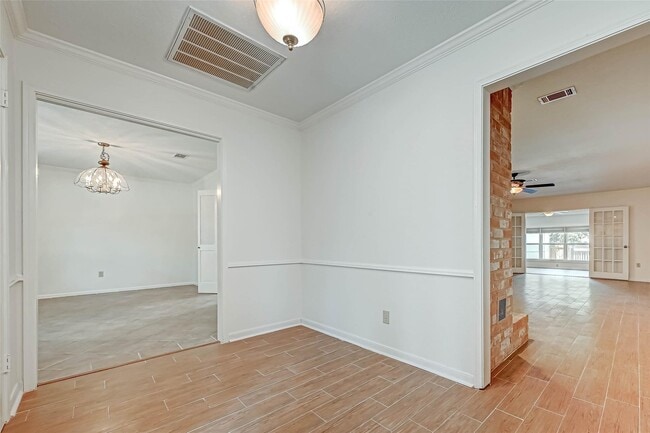 Building Photo - 5507 Enchanted Timbers Dr