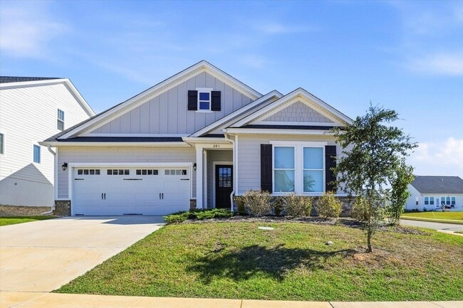 Building Photo - 201 Ursaline St