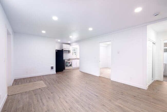 Building Photo - Maloy 1415